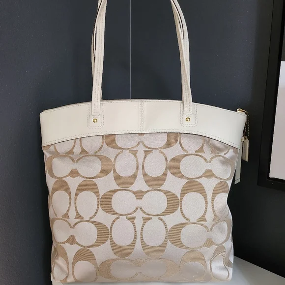 Coach bag - Picture 3 of 15